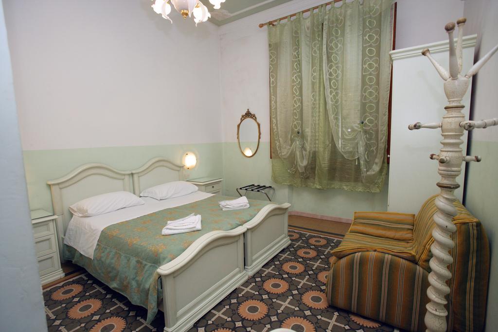 Hotel Desiree Florenz